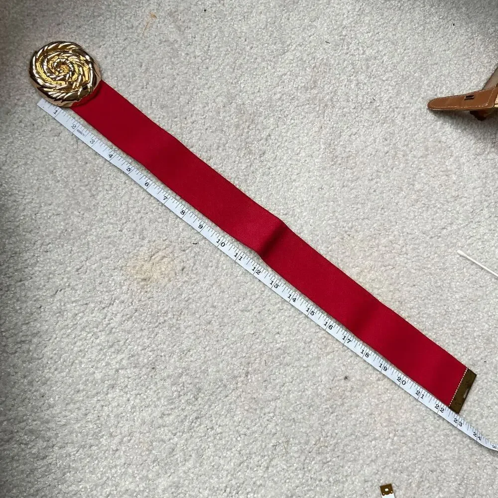 Vintage Deadstock 1985 Pearl Red Elastic Belt w/ Large Golden Metal Pinwheel Buc